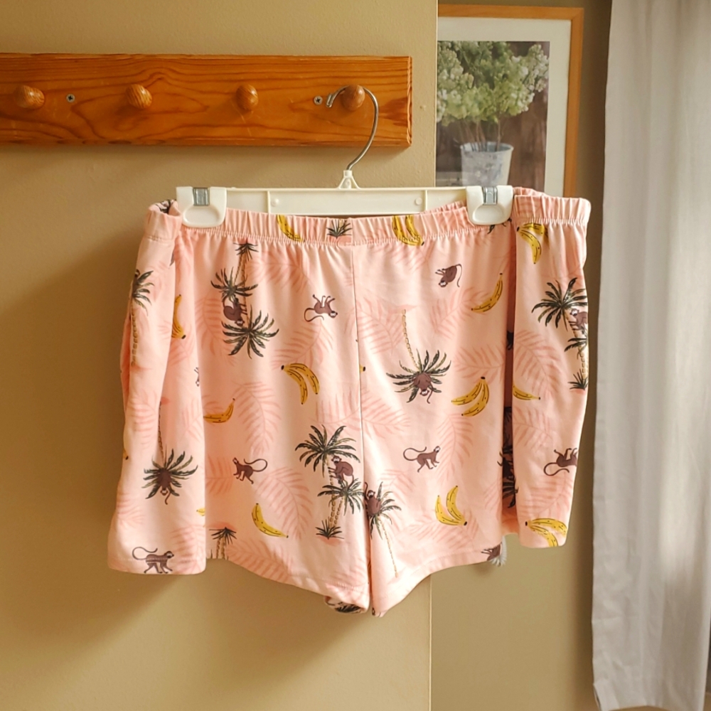 Joyspun It's A Jungle Out There Tropical Print Pink Sleep Shorts Size XL (16-18)